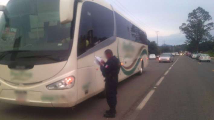 Continúa liberación de vehículos retenidos por normalistas y comuneros; SSP Michoacán realiza labores de monitoreo - Foto 4 