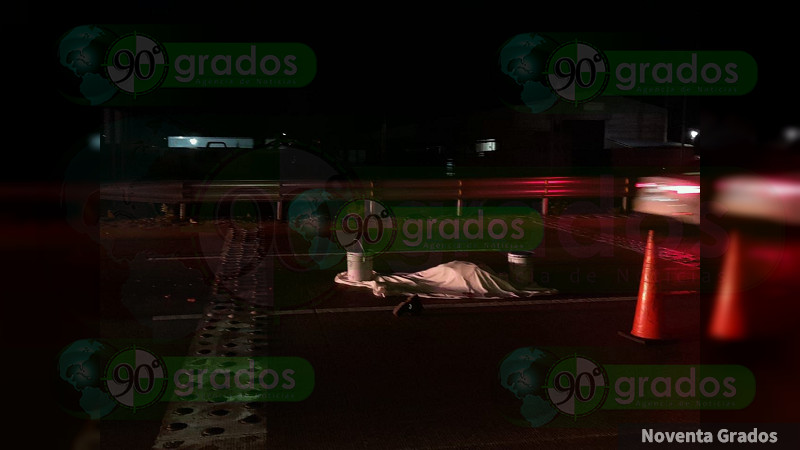 Hombre en aparente situación de calle muere atropellado sobre la México- Querétaro