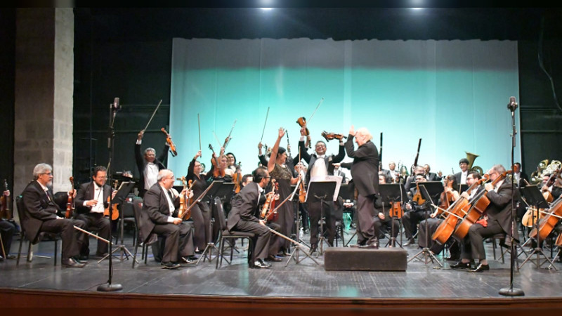 Presentación de Enrique Diemecke como director de la Osidem hace vibrar el Ocampo 
