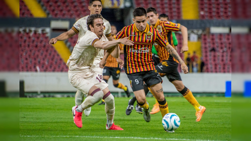 Brilla el guardameta Antonio Torres en el empate Leones Negros y Canarios en Guadalajara 