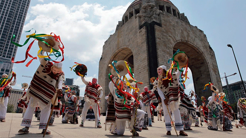Pirekuas y viejitos sorprenden a CDMX con su magia y tradición Purépecha