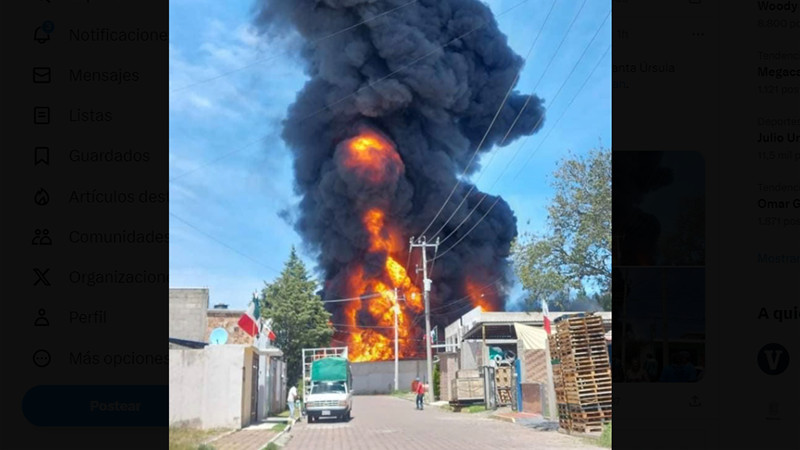  Incendio en fábrica de tanques de agua en Tlaxcala, deja dos personas intoxicadas  