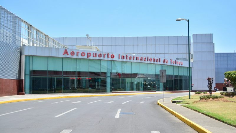 Anuncian que Semar asumirá control del Aeropuerto Internacional de Toluca 
