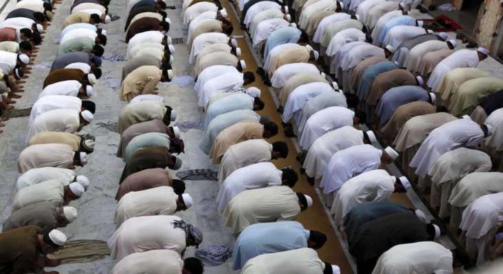 Francia reorganiza instituciones islámicas para evitar radicalización 