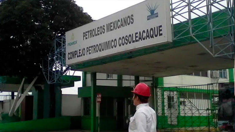 Fuga de amoniaco de Pemex provoca evacuación en escuelas de Cosoleacaque, Veracruz 