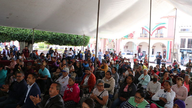 Autoridades Municipales y Estatales, entregaron apoyos regionales del programa Mujer con Cáncer en Ciudad Hidalgo