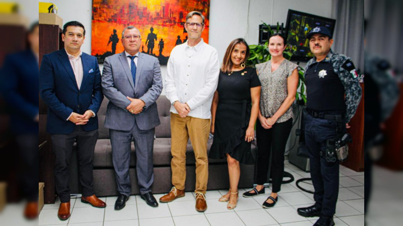 Embajada de Estados Unidos establece acuerdos de colaboración con la SSP de Uruapan