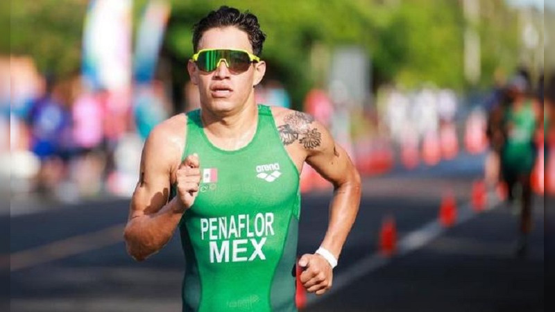 El mexicano Aram Peñaflor se posiciona como mejor triatleta nacional en clasificación olímpica 