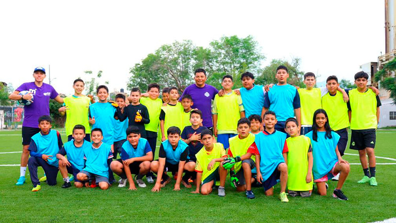 Extiende Imcufide inscripciones a Escuela de Futbol “Estrellas del Mañana”