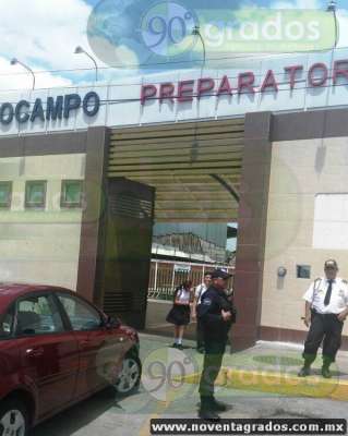 Por amenaza de bomba evacúan preparatoria en Morelia  - Foto 0 