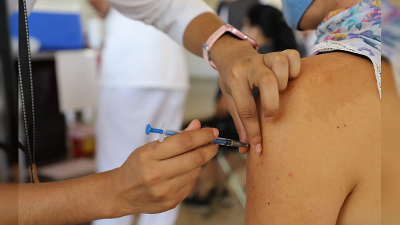 Anuncia SSM vacunación COVID en 72 municipios 