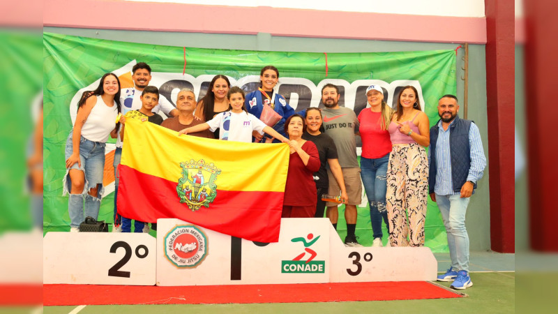 Lucy Armendáriz, gana medalla de oro en Campeonato Nacional de Jiu Jitsu Brasileño    