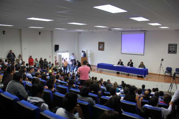 Llama el Rector a liberar las instalaciones de la UMSNH - Foto 2 