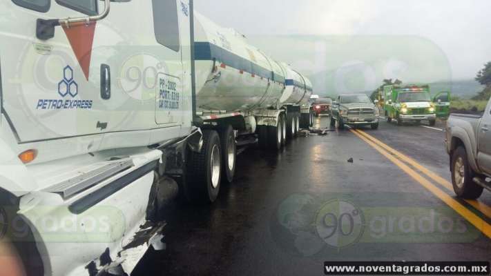 Accidente vial en la Autopista Siglo XXI deja cuatro lesionados