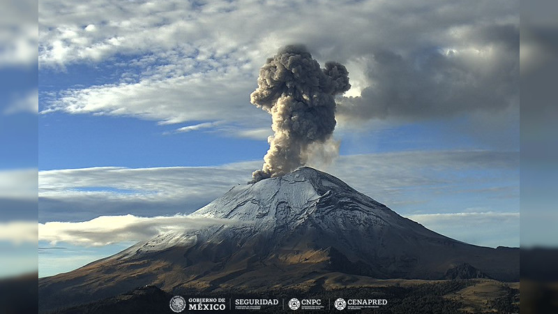 Popocatépetl registra 65 exhalaciones y una explosión moderada 