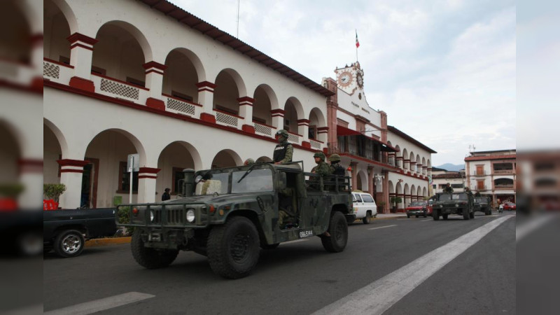 “Respeten los acuerdos o habrá graves consecuencias”: Crimen amenaza a militares y policías en Apatzingán 