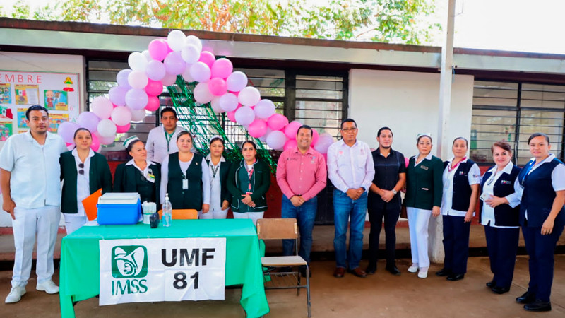 José Luis Martínez inaugura Campaña de Vacunación contra el VPH, en Uruapan 