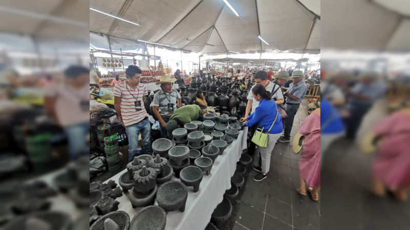 Derrama económica por tianguis artesanales aumentó 80%: IAM