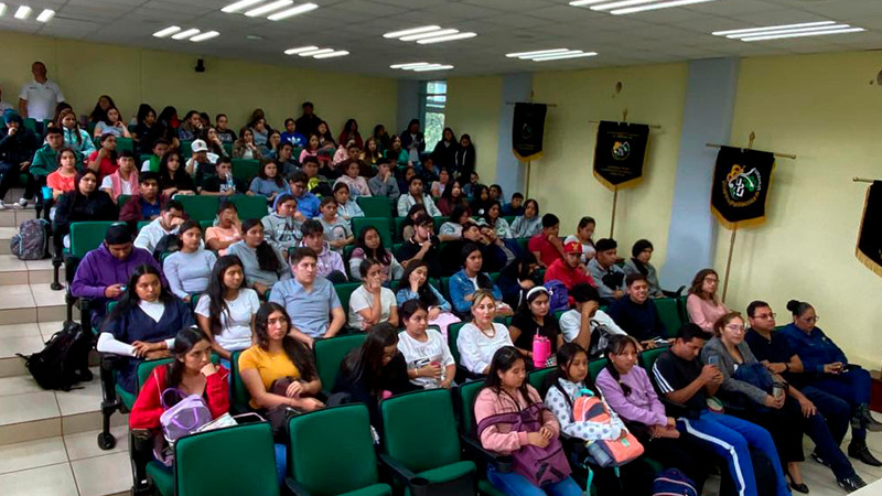 Sí Financia impulsará negocios de estudiantes de la Politécnica de Uruapan