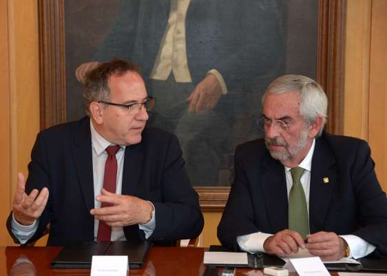 Firma convenio la UNAM con las universidades francesas Pierre y Marie Curie, y París-Sorbone 