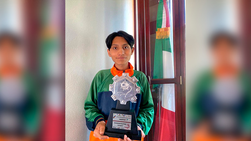 Alumno del Cecytem participará en concurso latinoamericano de ciencia 