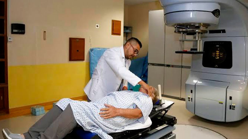 Avanza Salud Michoacán en gestiones para adquirir equipo de atención al cáncer 