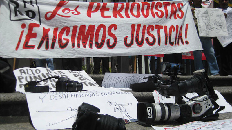  Senado de México considera reforma para perseguir automáticamente delitos contra periodistas 