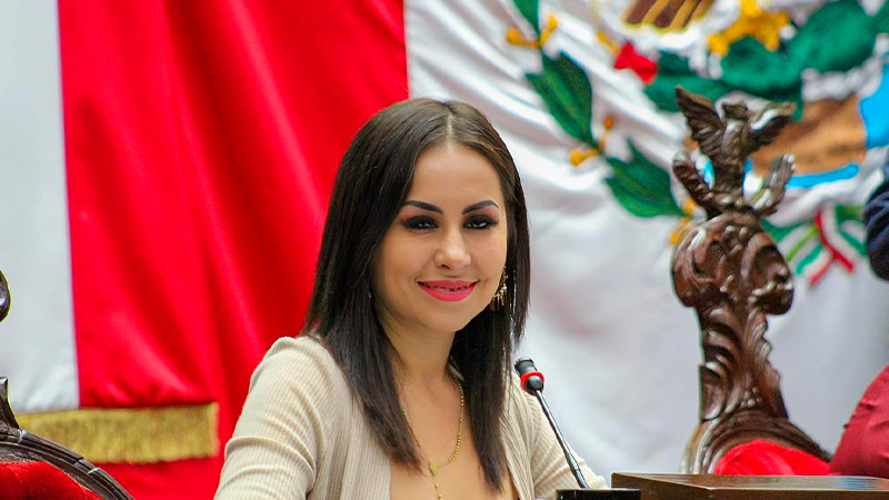 Desde la diputación de Zitácuaro continuaremos cumpliéndole a las y los michoacanos: Gloria Tapia