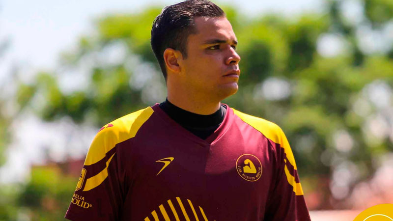 Torres se mantiene como el mejor jugador de los Canarios y dueño de la portería 