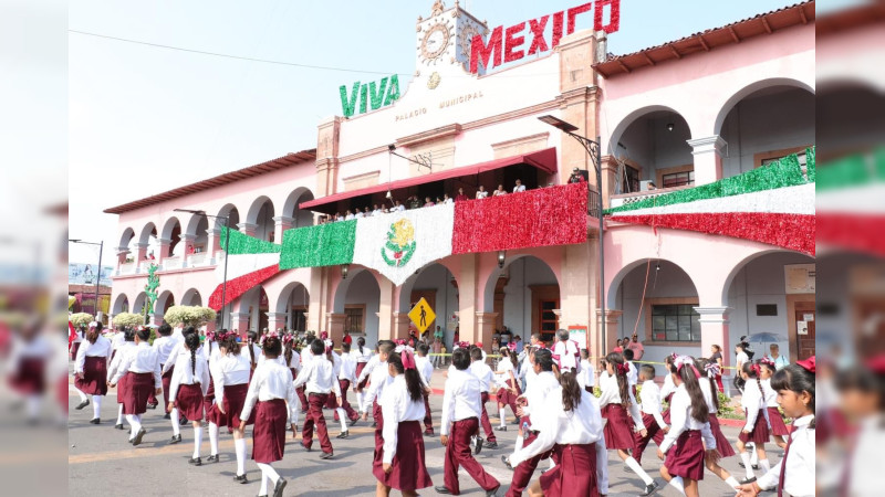 Con saldo blanco concluyen festividades y desfiles patrios en Michoacán