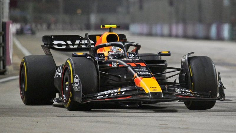 Carlos Sainz de Ferrari se lleva el GP de Singapur; Checo Pérez terminó 8vo 