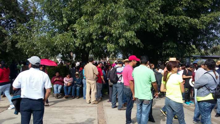 Trabajadores en SEE realizan un mitin  