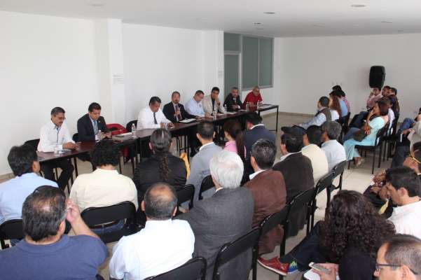 Con trabajo y respeto, responde UMSNH a la toma de instalaciones - Foto 3 