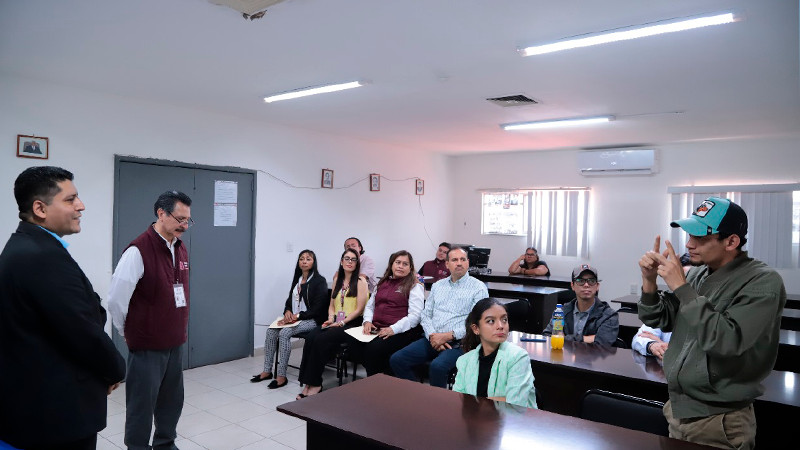 En Lengua de Señas, Salud Michoacán  acerca asesoría médica a comunidad sorda