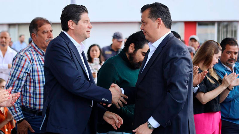 Rinden homenaje póstumo al jefe de tenencia Caleb Rodríguez