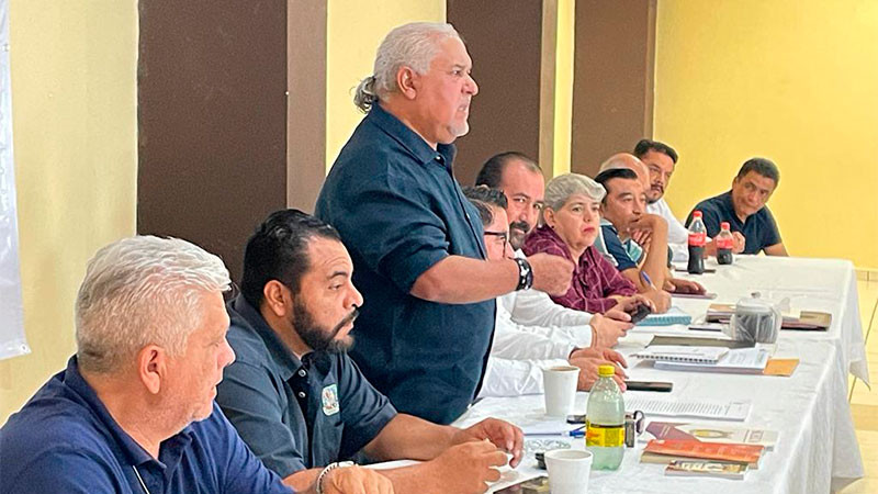 SUEUM prepara banderas rojinegras