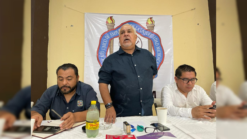 SUEUM prepara banderas rojinegras