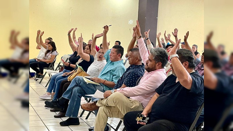 SUEUM prepara banderas rojinegras