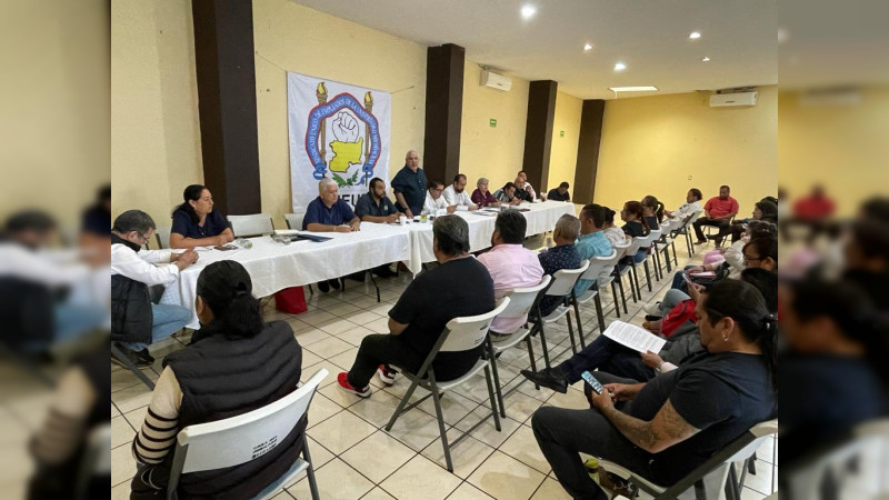 SUEUM prepara banderas rojinegras