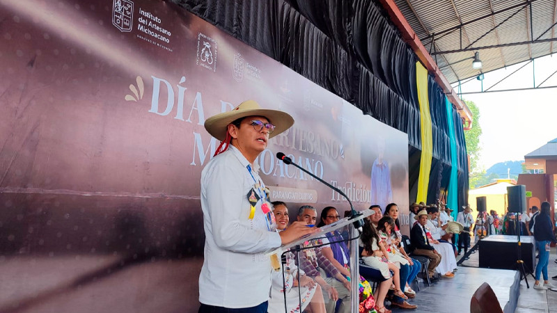 Artesanías son el motor económico de comunidades originarias de Michoacán: Cástor Estrada 