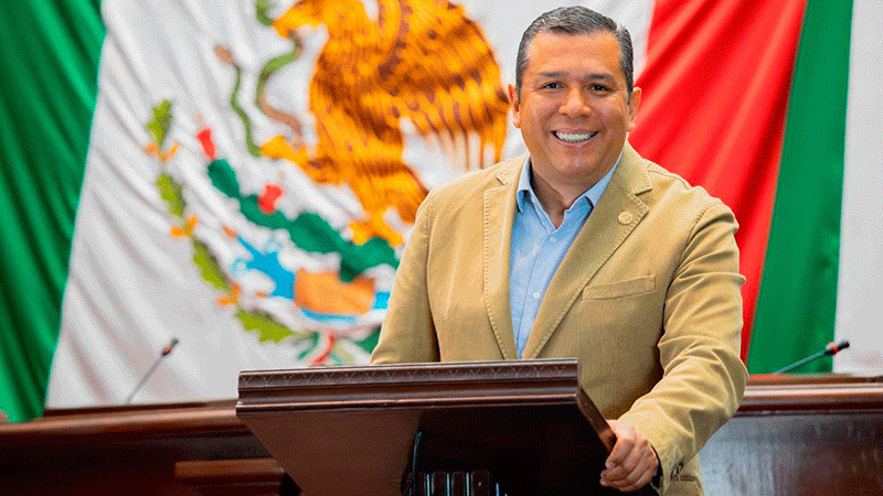 Juan Carlos Barragán entregó al pueblo de Michoacán su Segundo Informe Legislativo 