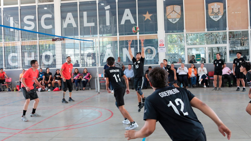 Inaugura fiscal López Solís torneo de voleibol varonil y femenil de la FGE Michoacán