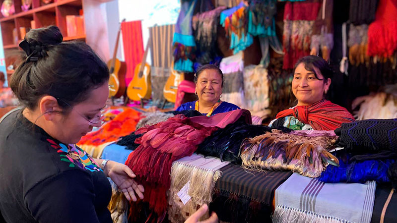 Reposiciona Gobierno de Bedolla actividad artesanal: IAM