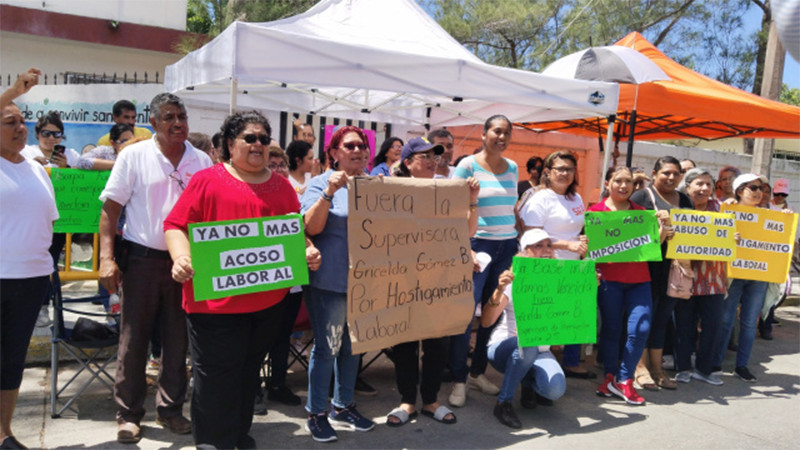 Protestas en Tampico llevan a investigación a Supervisora Educativa por hostigamiento laboral 