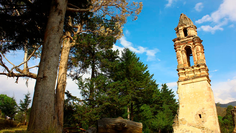 Hasta 40% del turismo en Tlalpujahua es internacional, afirman autoridades municipales 