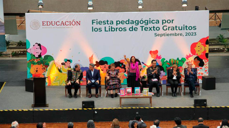 Reconoce SEP a docentes que participaron en la elaboración de nuevos Libros de Texto Gratuitos 