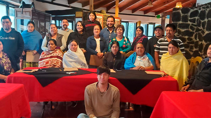 Comunidades con autogobierno reciben capacitación turística