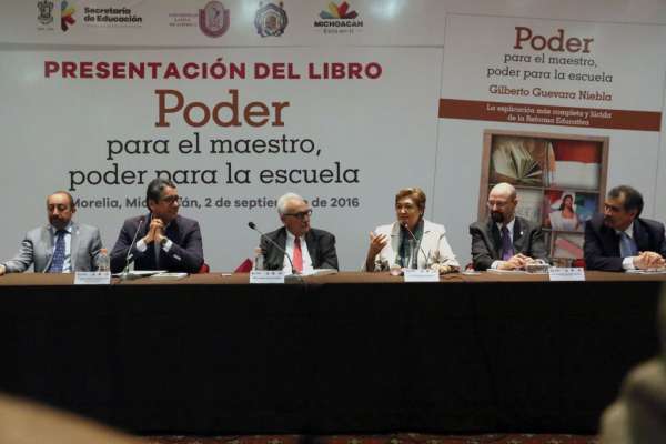 Presentan libro “Poder para el maestro, poder para la escuela” del autor: Gilberto Guevara Niebla - Foto 0 