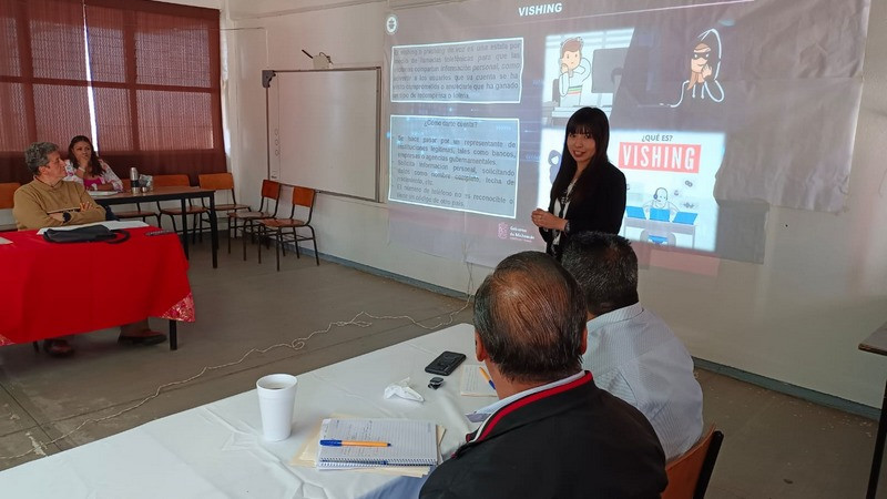 A través de la Policía cibernética, SSP brinda conferencia a docentes de Morelia 