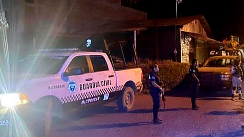 Detienen a hombre por disparar en contra de su esposa embarazada, en Apatzingán 